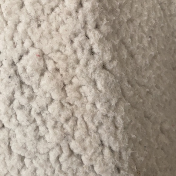 Paper Crane Plaid Sherpa Vest - Picture 15 of 16